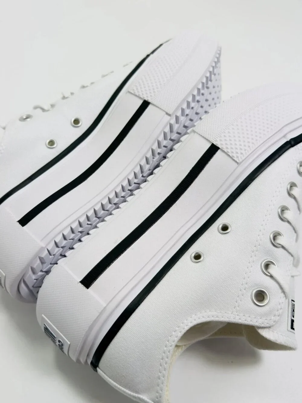 Converse Chuck Taylor All Star Lift Double Stack Platform White Size 8 NWOB - Picture 6 of 9